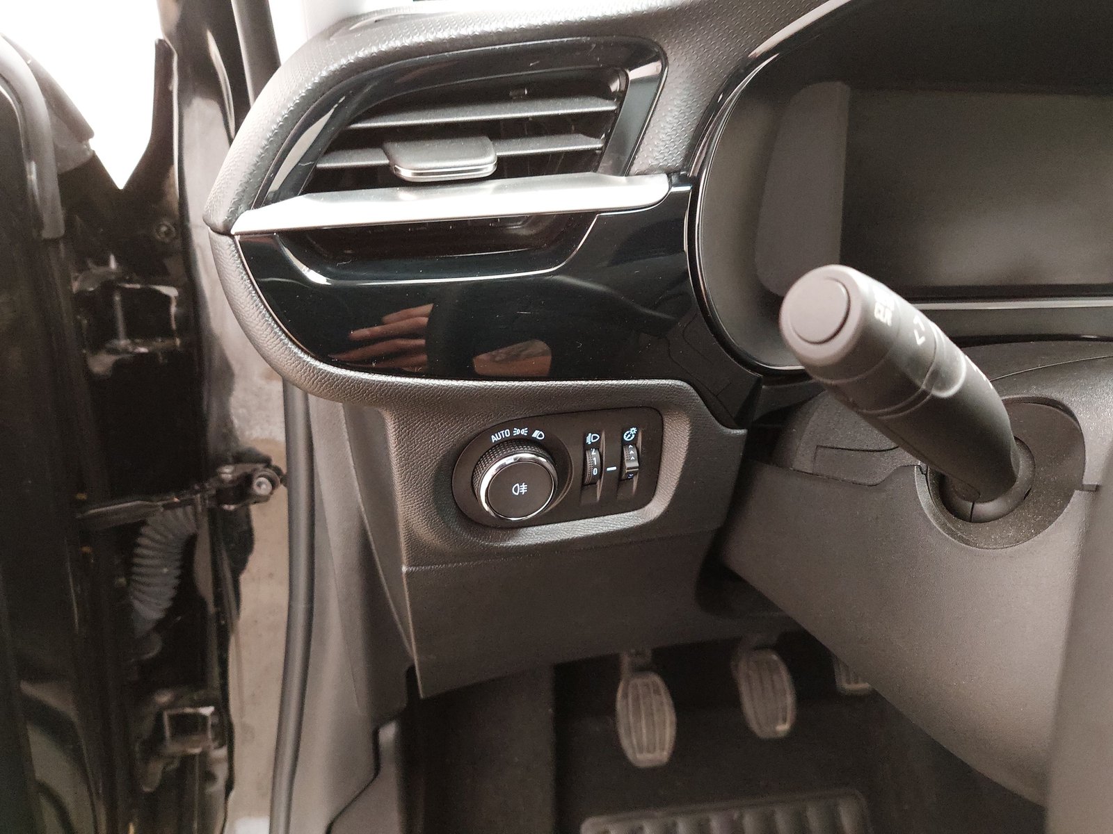 Opel Corsa 1.5 D Elegance T-Leder Navi LED Shz RFK 7