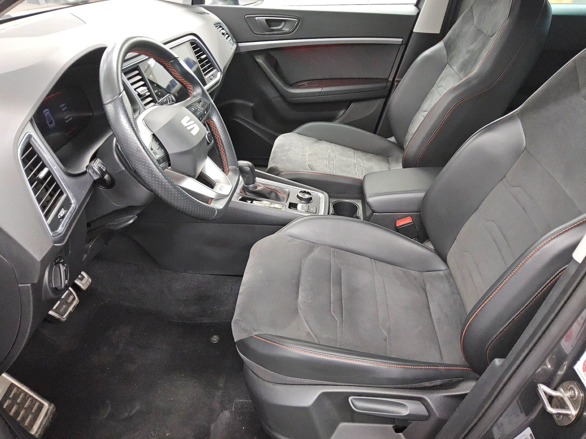 Seat Ateca 2.0 TDI FR-Line Navi LED VC ACC RFK 9
