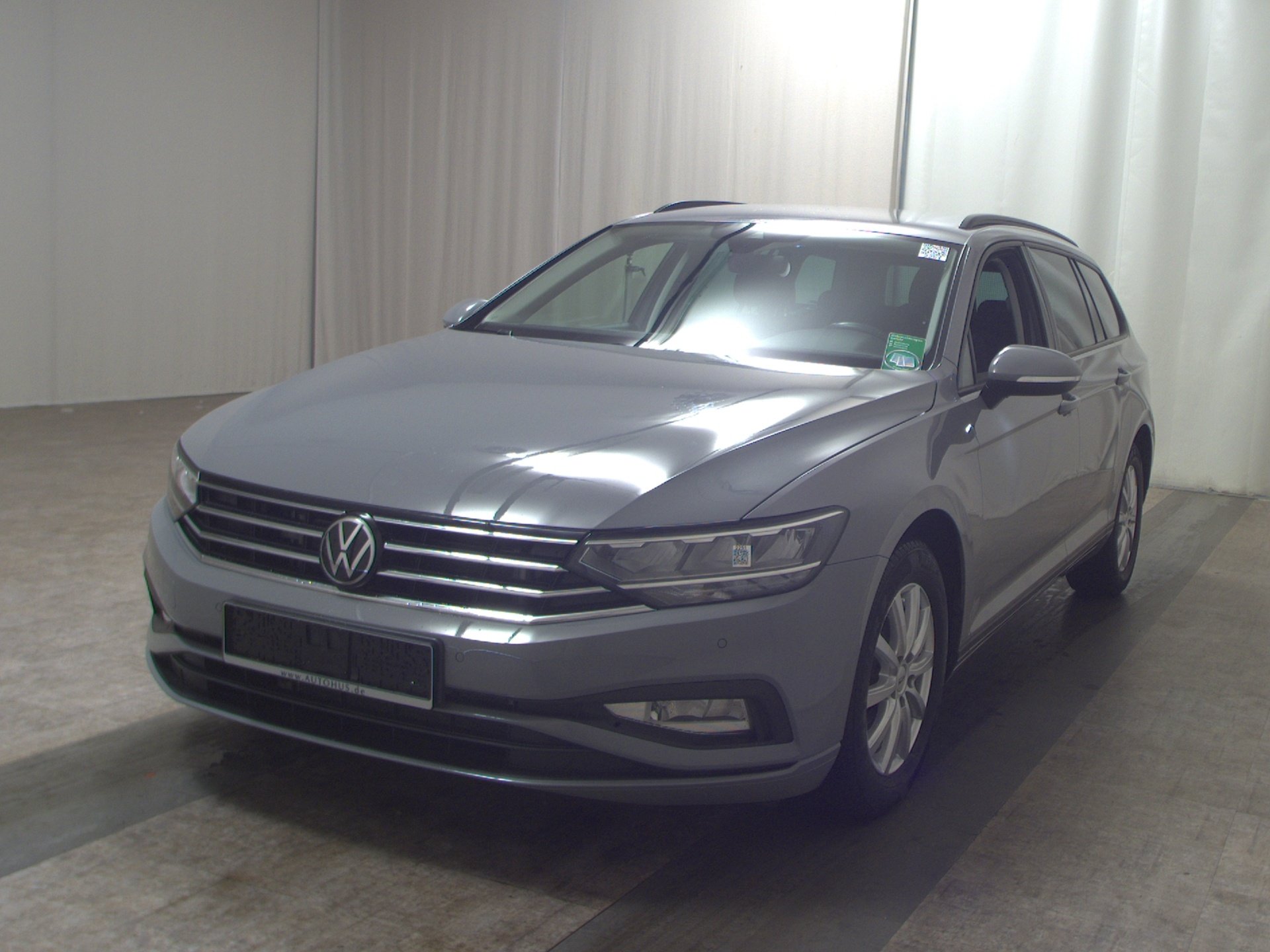 Volkswagen Passat Var. 2.0 TDI Navi LED RFK SHZ ACC 2