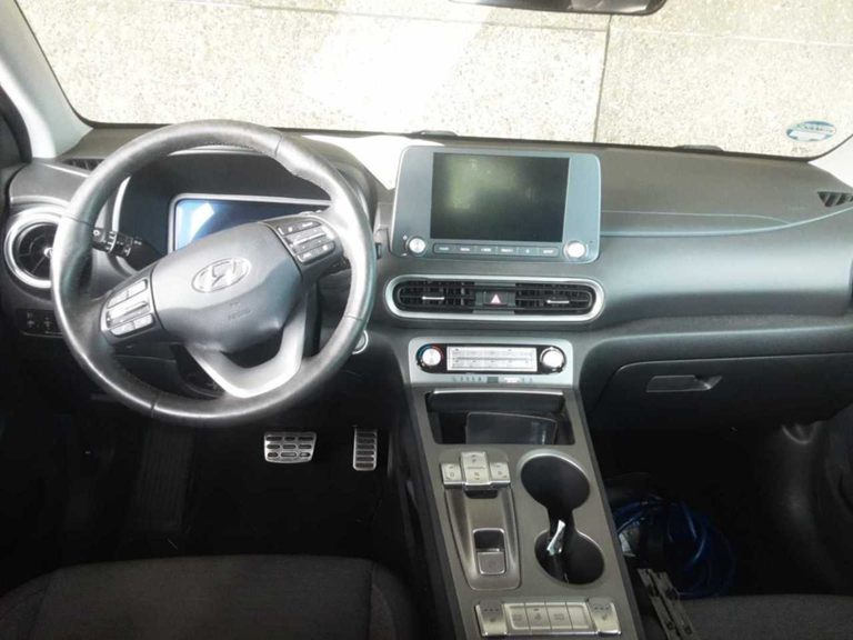 Hyundai Kona Navi CarPlay RFK SHZ 5