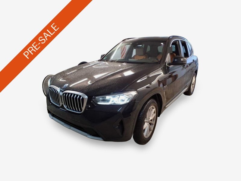 BMW X3 xDrive30e KLIMAAUT LED SPORTSITZE PANO SHZ 2