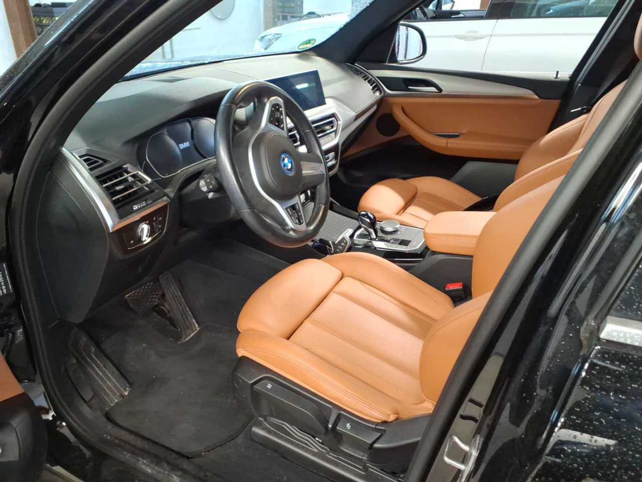 BMW X3 xDrive30e KLIMAAUT LED SPORTSITZE PANO SHZ 5