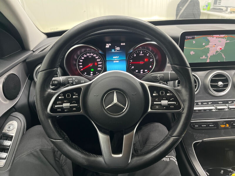 Mercedes-Benz C 220 T d Avantgarde NAVI KLIMAAUT SHZ RFK LED 6