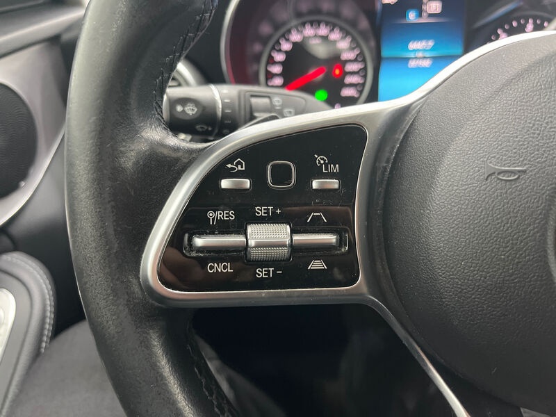 Mercedes-Benz C 220 T d Avantgarde NAVI KLIMAAUT SHZ RFK LED 10