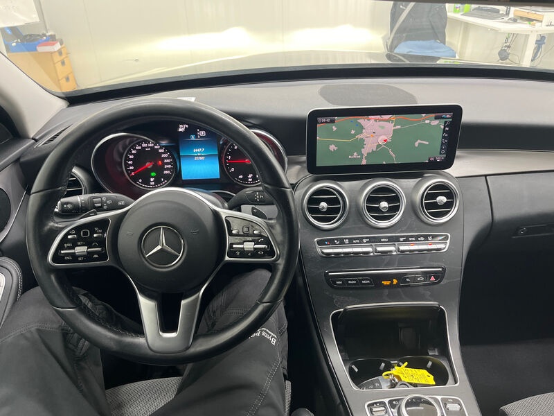 Mercedes-Benz C 220 T d Avantgarde NAVI KLIMAAUT SHZ RFK LED 5