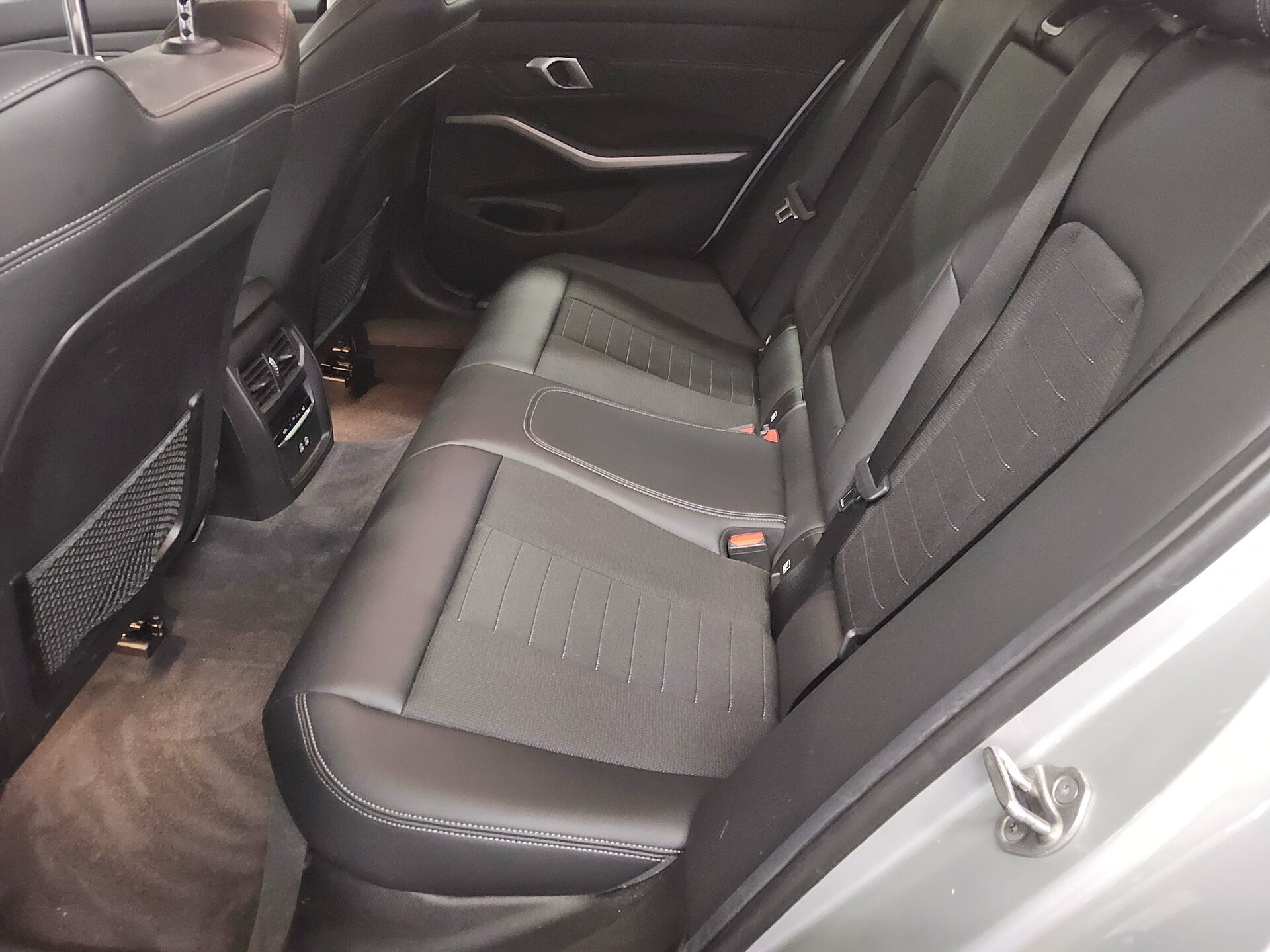 BMW 318d Touring Advantage T-Leder Navi LED LC-Pro 13