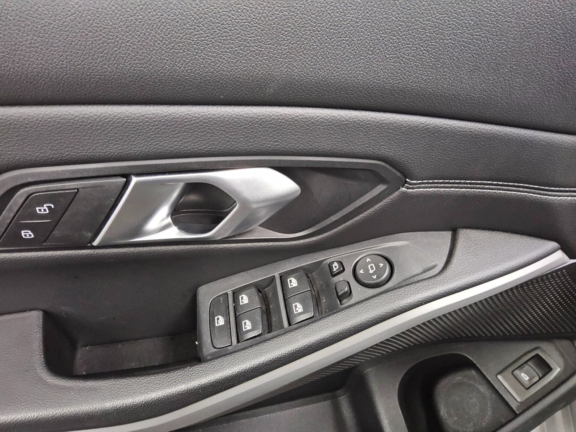 BMW 318d Touring Advantage T-Leder Navi LED LC-Pro 10