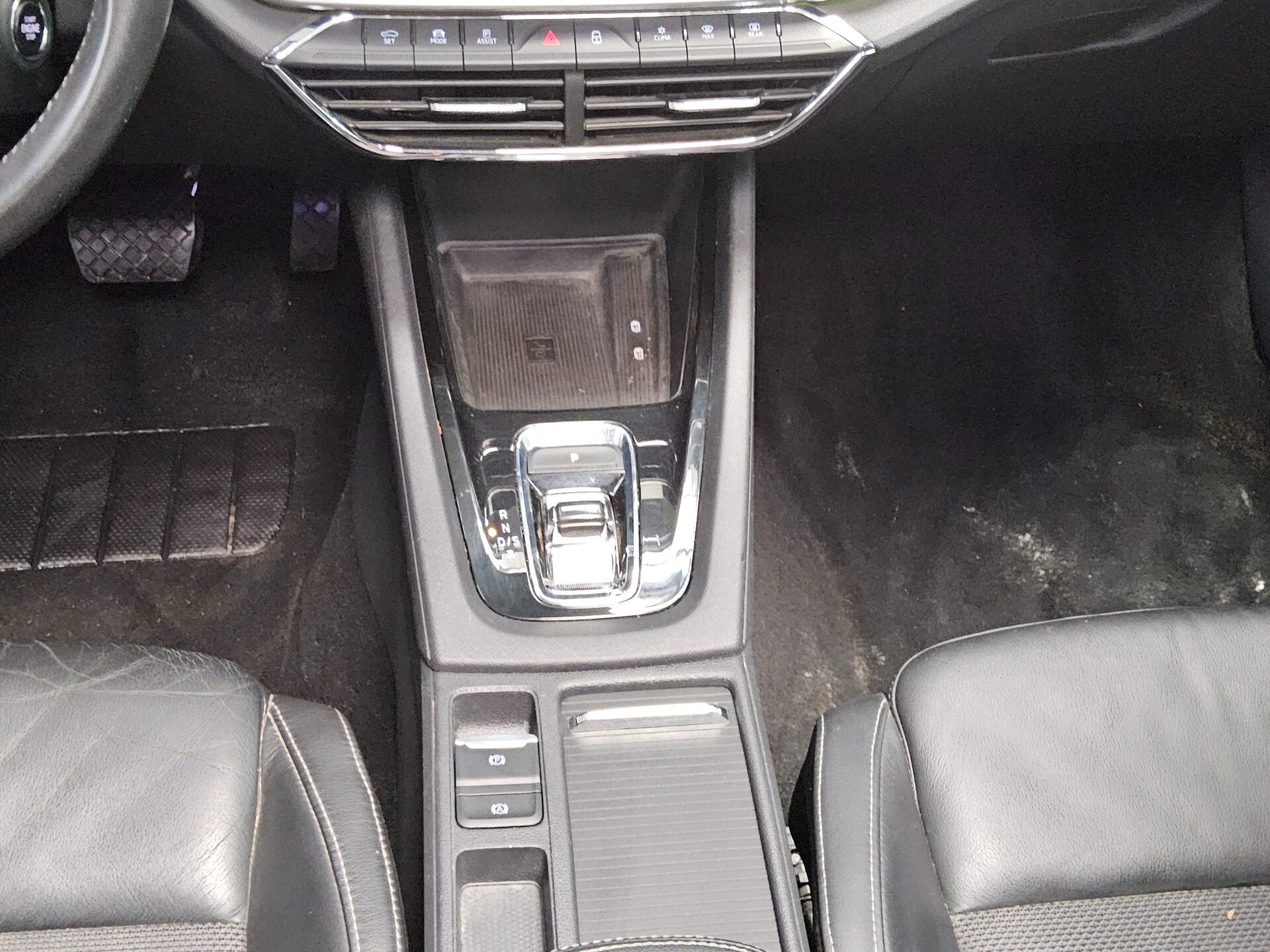 Skoda Octavia Kombi 2.0 TDI Style Navi LED vc Pano HuD 6