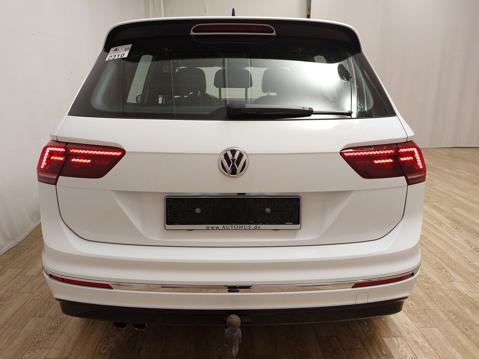 Volkswagen Tiguan 2.0 TDI R-Line Navi Shz RFK AID LED 17