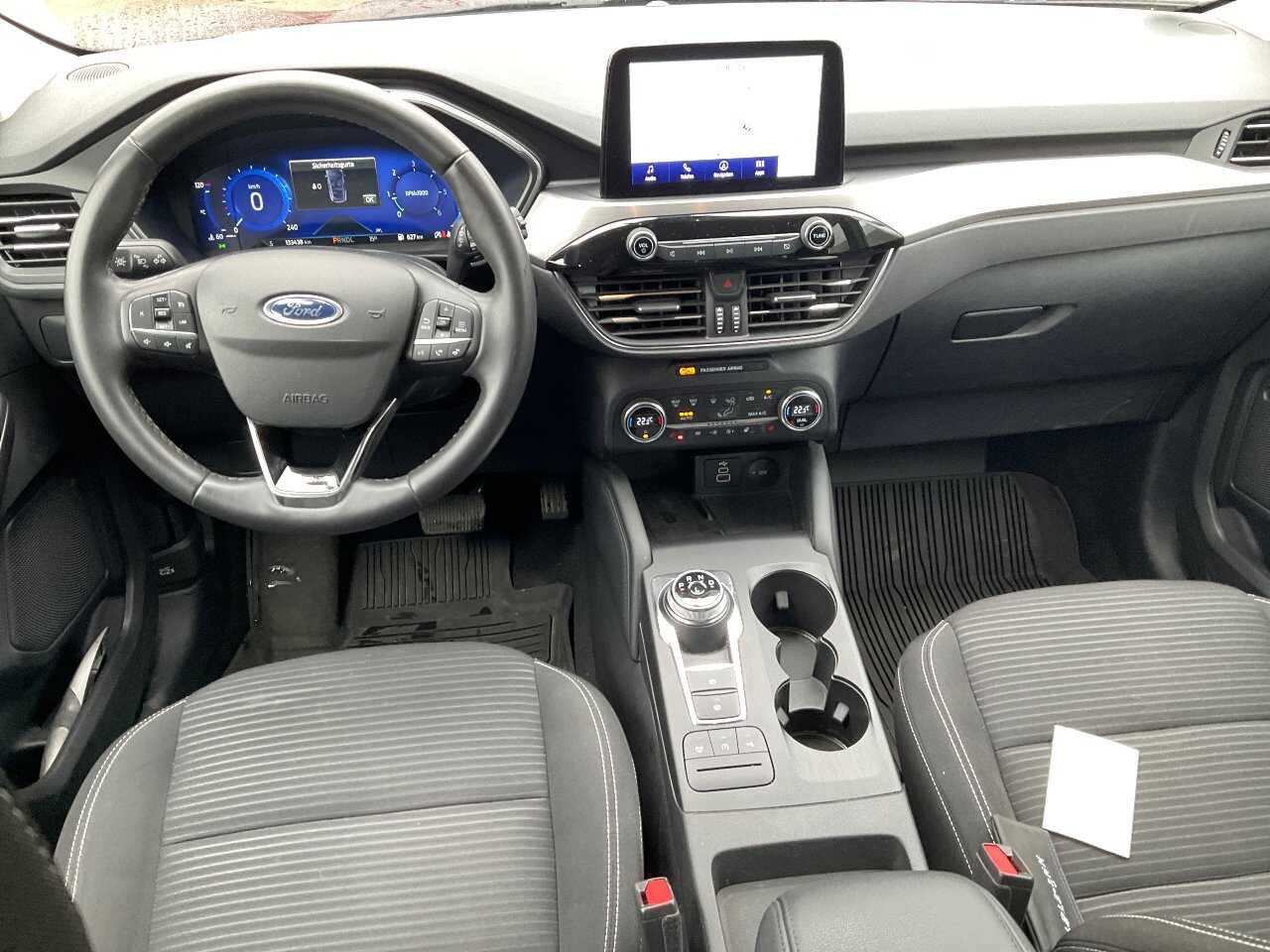Ford Kuga 1.5 EB Titanium RFK AHK 5