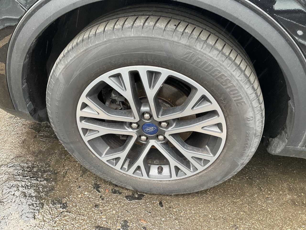 Ford Kuga 1.5 EB Titanium RFK AHK 11