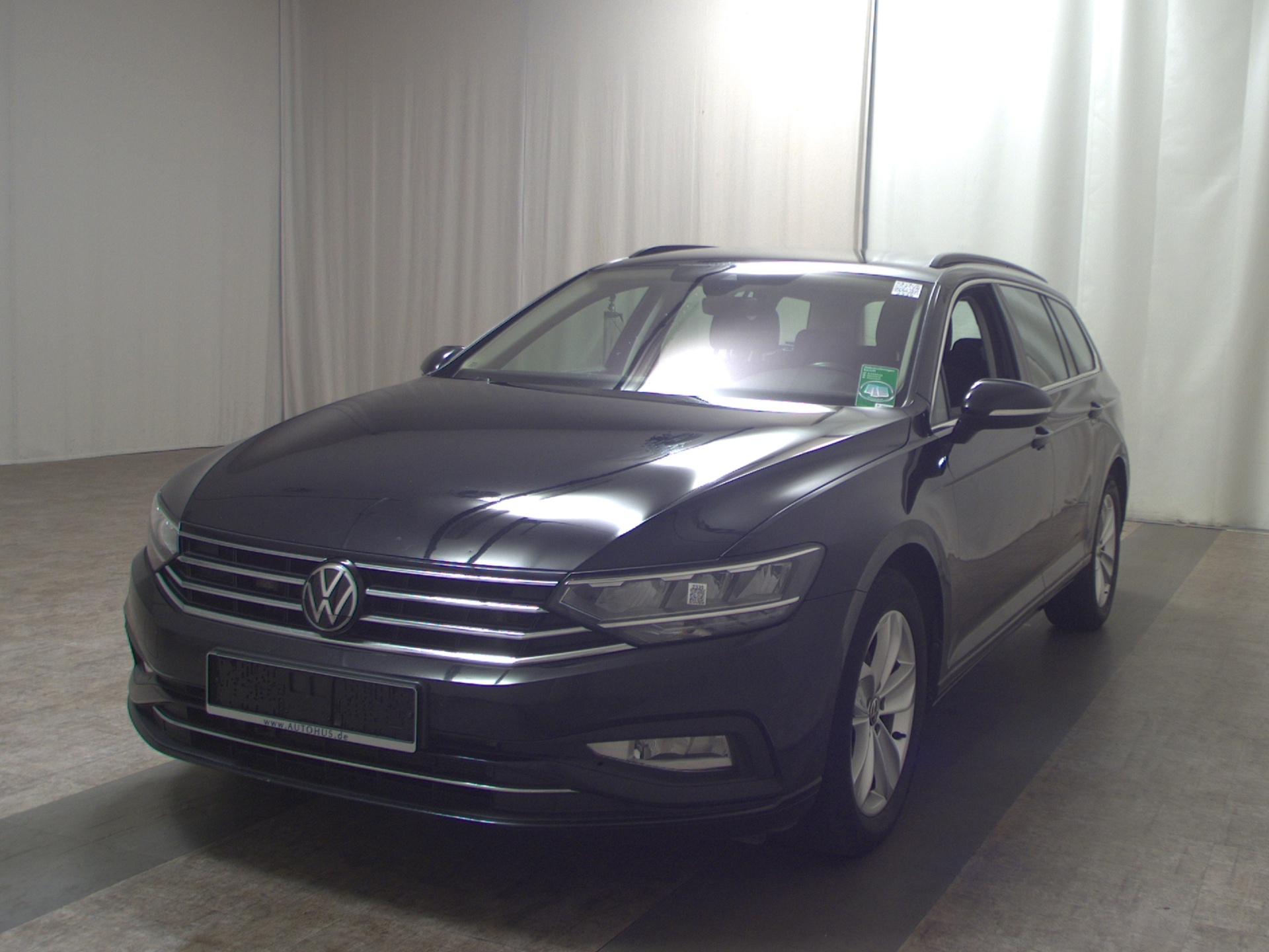 Volkswagen Passat Variant 2.0 TDI Business Navi LED DC AHK 2