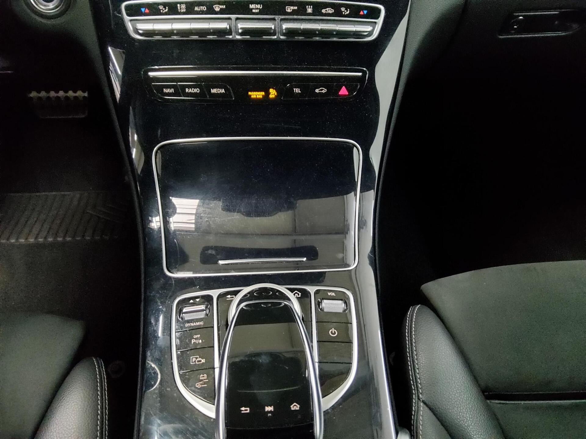 Mercedes-Benz C 300 de AMG-Line Night COMAND LED Distronic+ 6