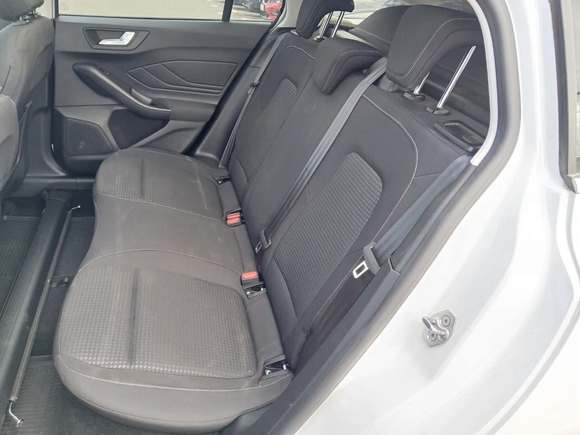 Ford Focus Turnier 2.0 EB Cool&Connect Pano NAVI SHZ RFK LED 11