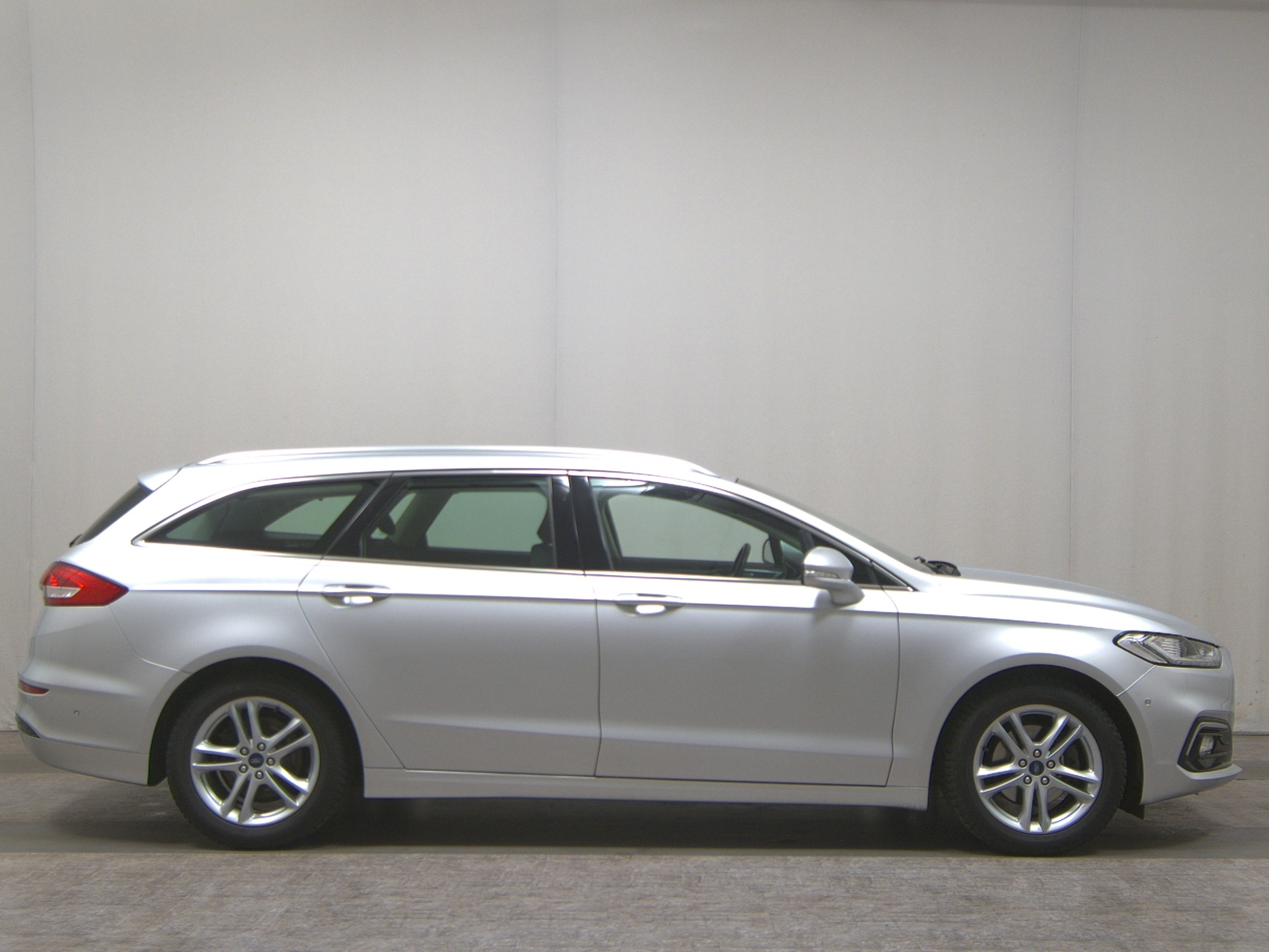 Ford Mondeo Turnier Navi LED AHK