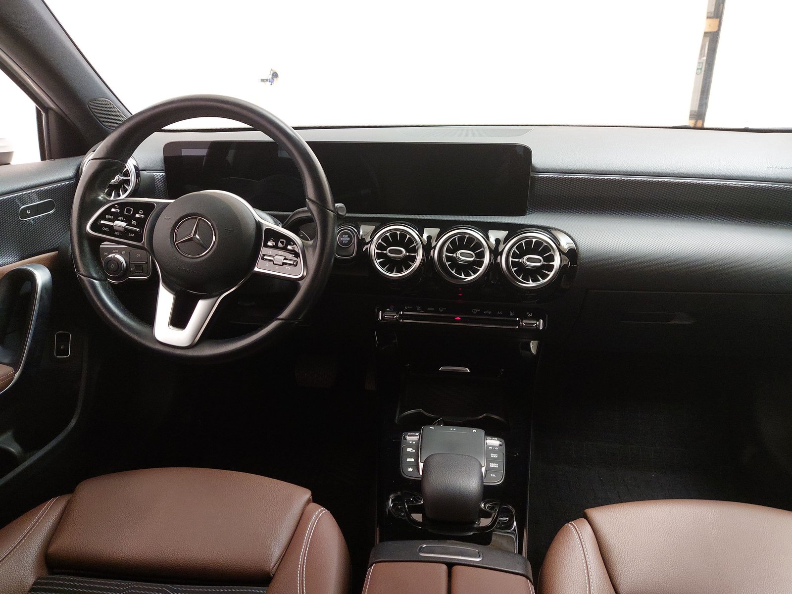 Mercedes-Benz A 250 e Progressive T-Leder Navi MB-LED PDC 13