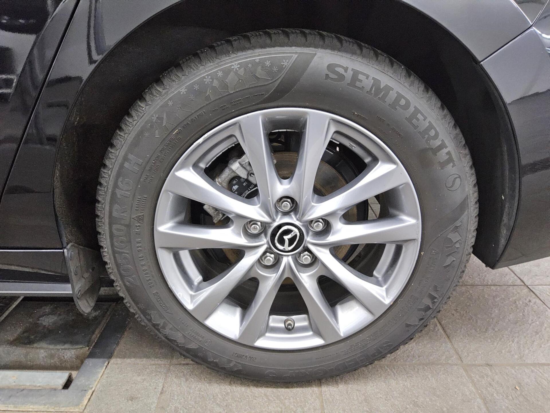 Mazda 3 SKYACTIV-G 2.0 M-Hybrid Prime Navi LED HuD RfK 10