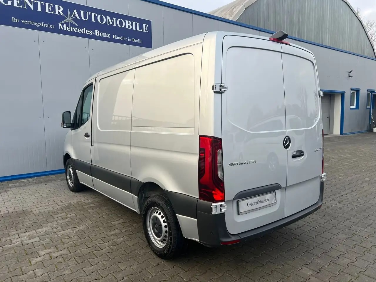 Mercedes-Benz Sprinter 314 AUTOMATIK NAVI TOTWINKEL KAMERA LED 7