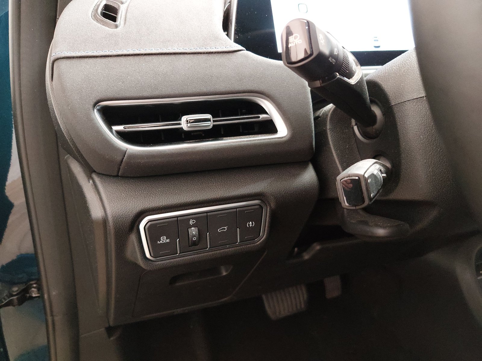 GWM ORA 03 T-LEDER NAVI LED WÄPU RFK 7