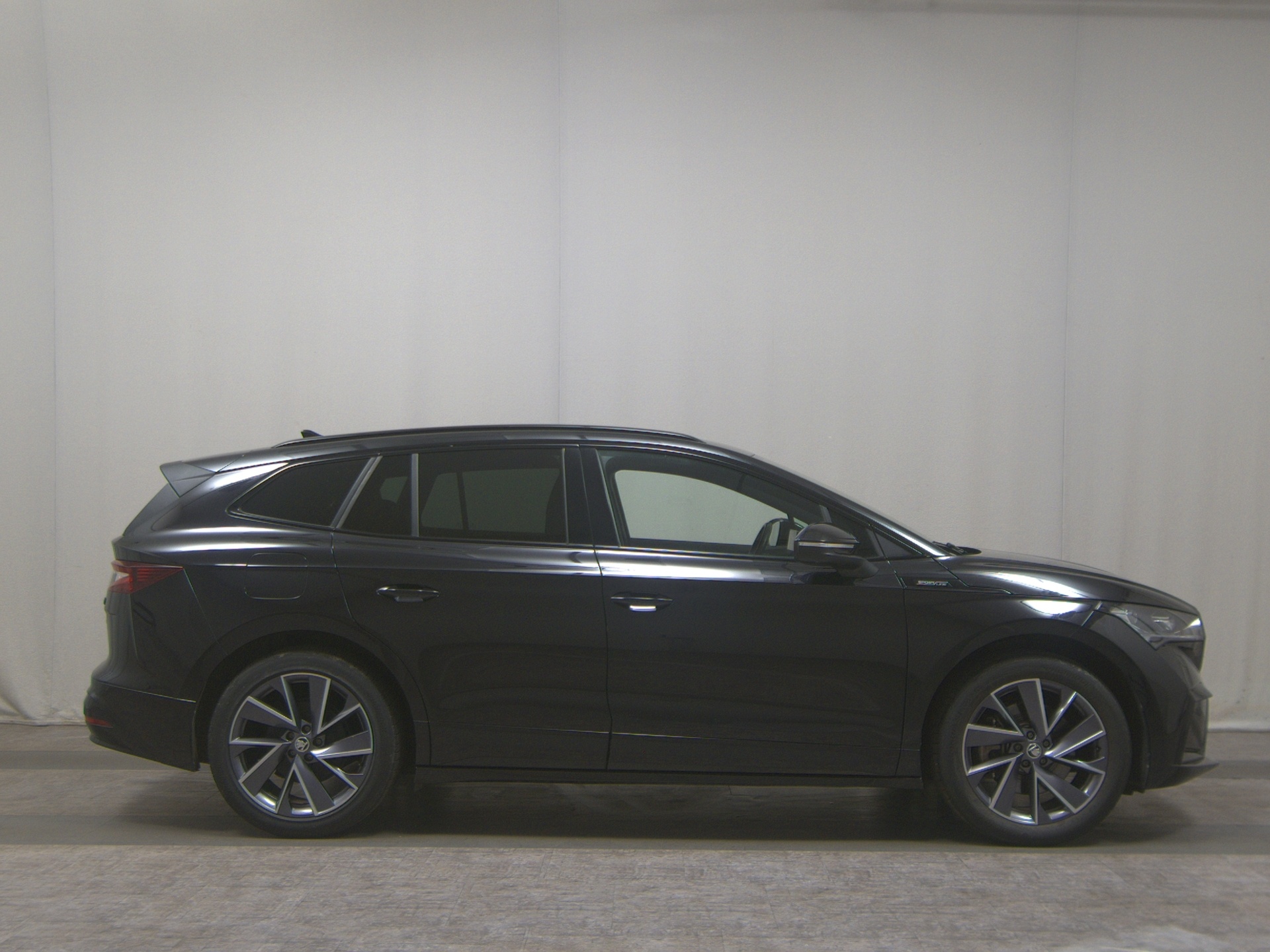 Skoda Enyaq iV 80 SportLine Navi LED Shz T-Leder