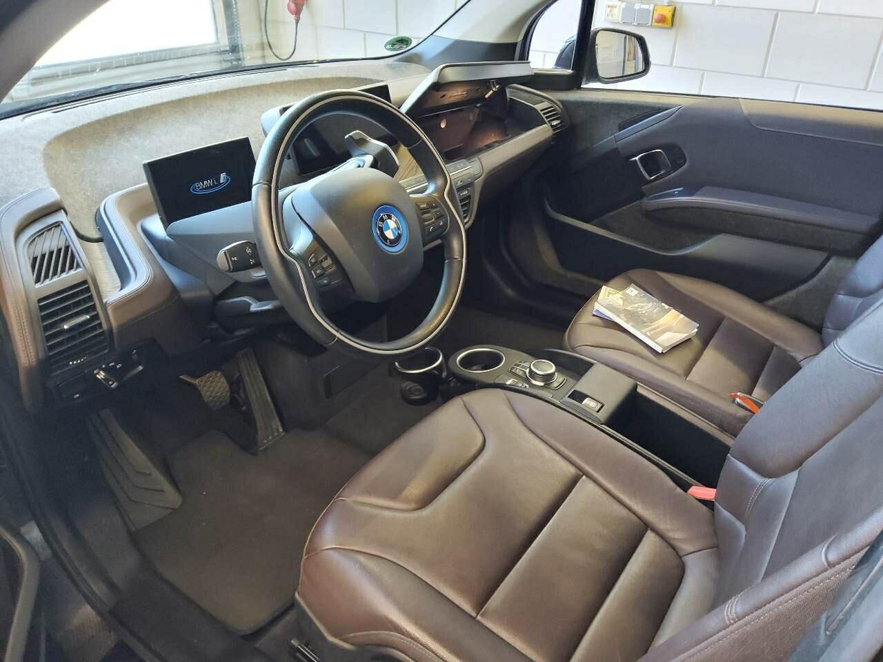 BMW i3 NAVI KLIMAAUT RADIO MFL PANO 5