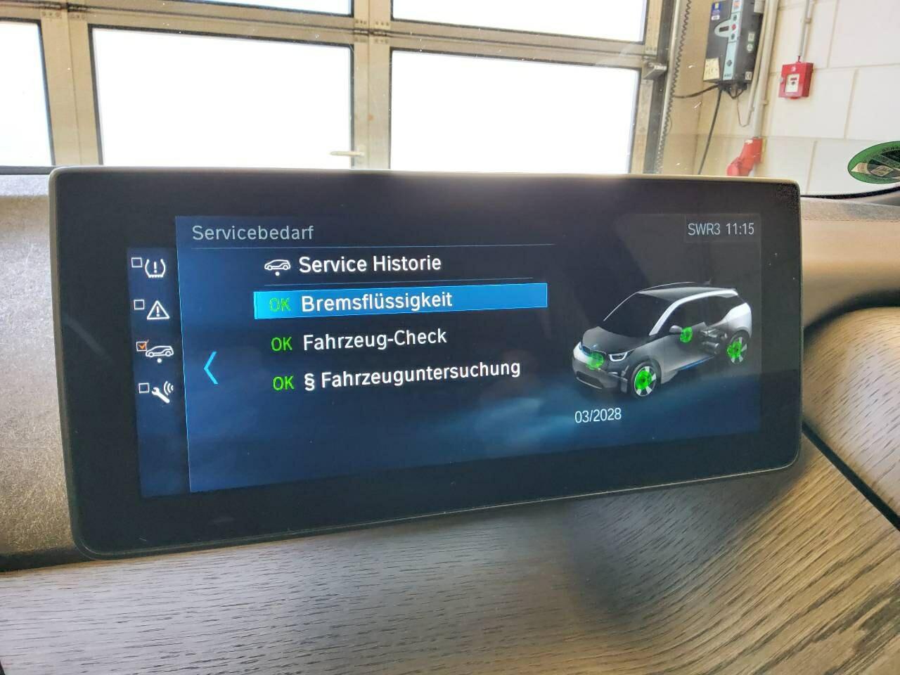BMW i3 NAVI KLIMAAUT RADIO MFL PANO 9