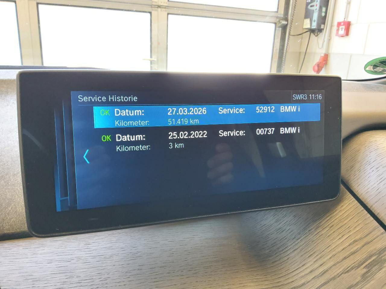 BMW i3 NAVI KLIMAAUT RADIO MFL PANO 10