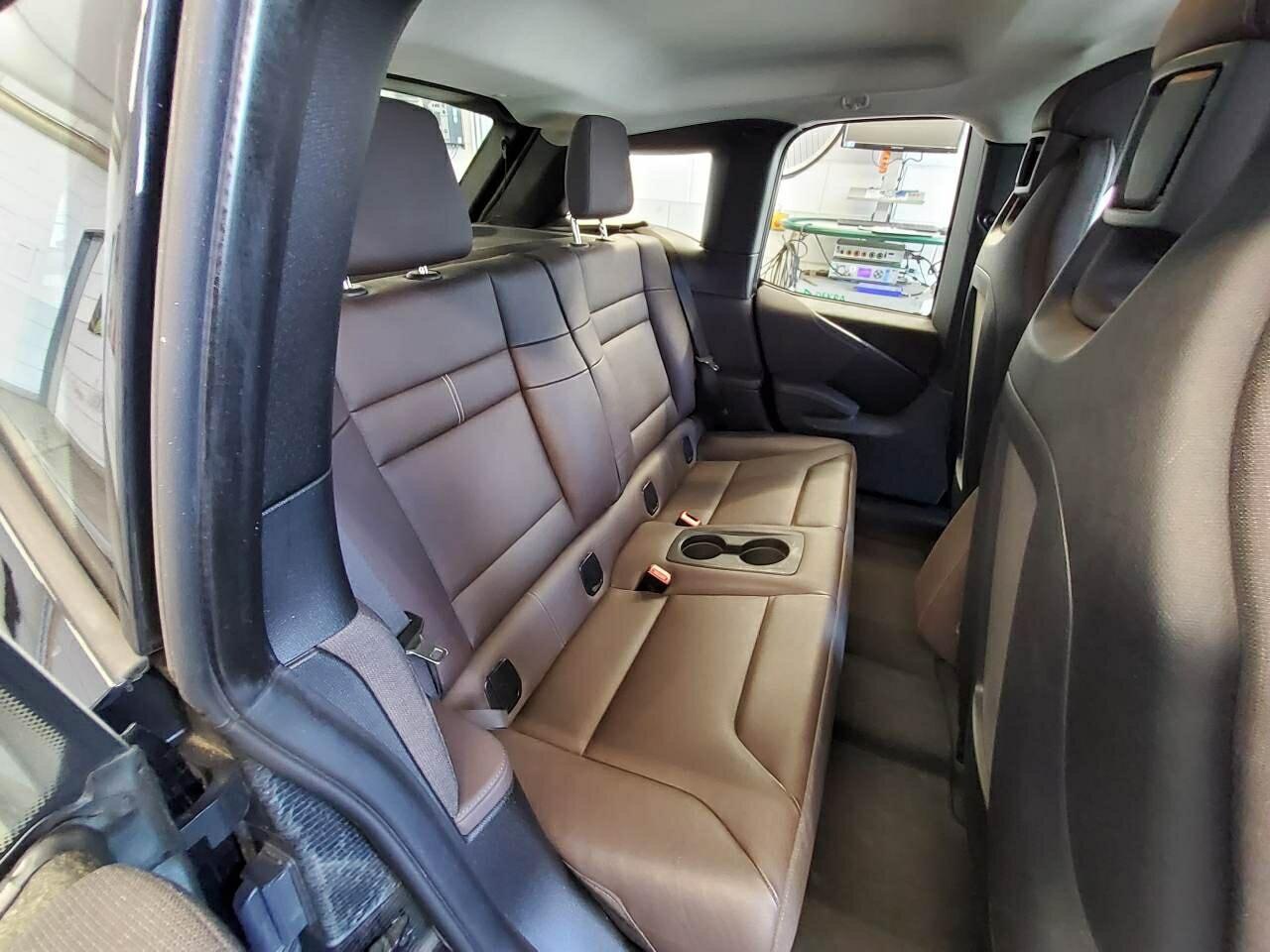 BMW i3 NAVI KLIMAAUT RADIO MFL PANO 7