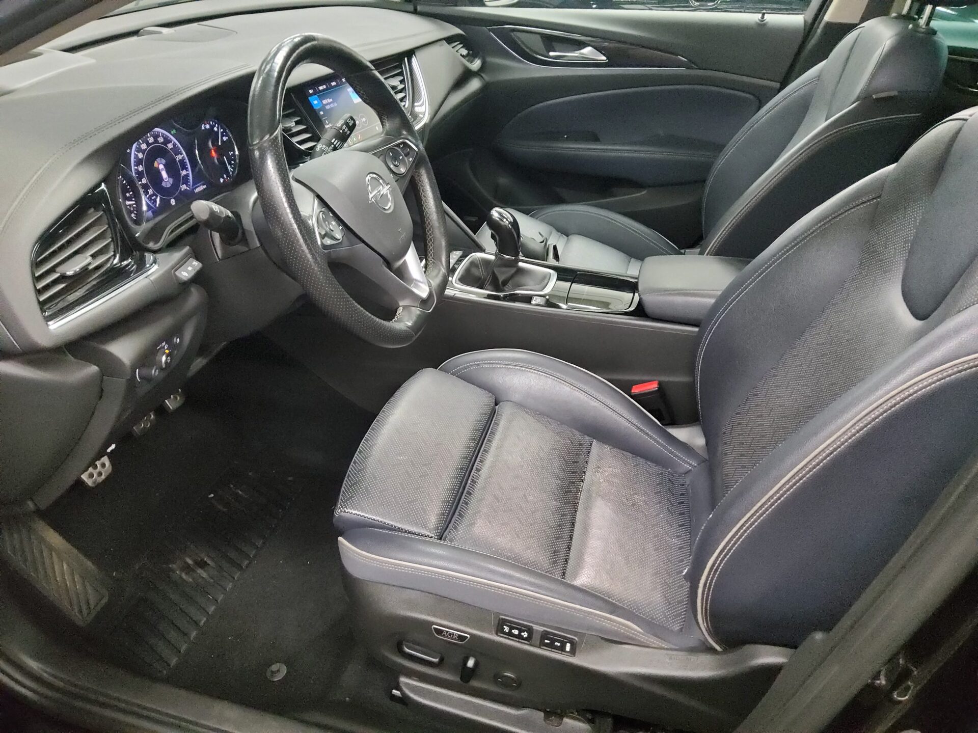 Opel Insignia ST 2.0 CDTI Ultimate OPC Navi HuD AHK 8