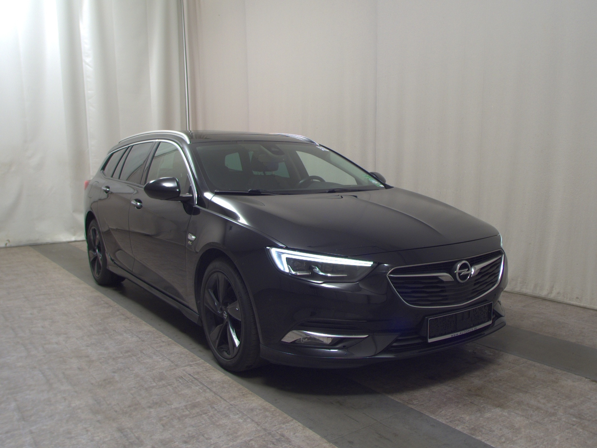 Opel Insignia ST 2.0 CDTI Ultimate OPC Navi HuD AHK 3