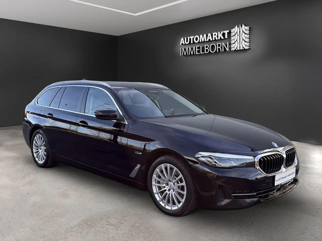 BMW 530 e xDrive DriveProfess*Leder*AHK*LED*SOH95%