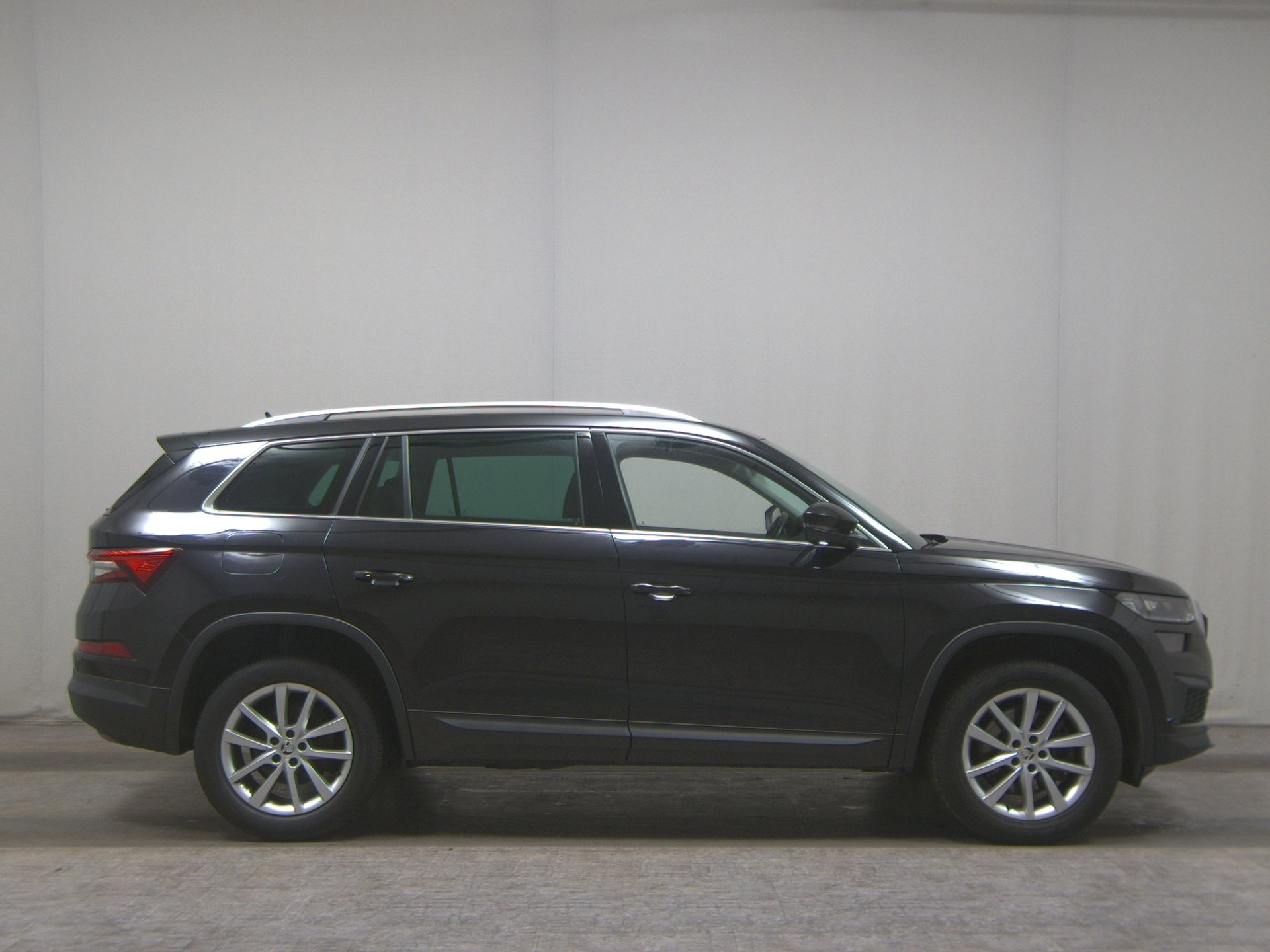 Skoda Kodiaq 2.0 TDI Style 7-Sitze T-Leder Navi vc LED