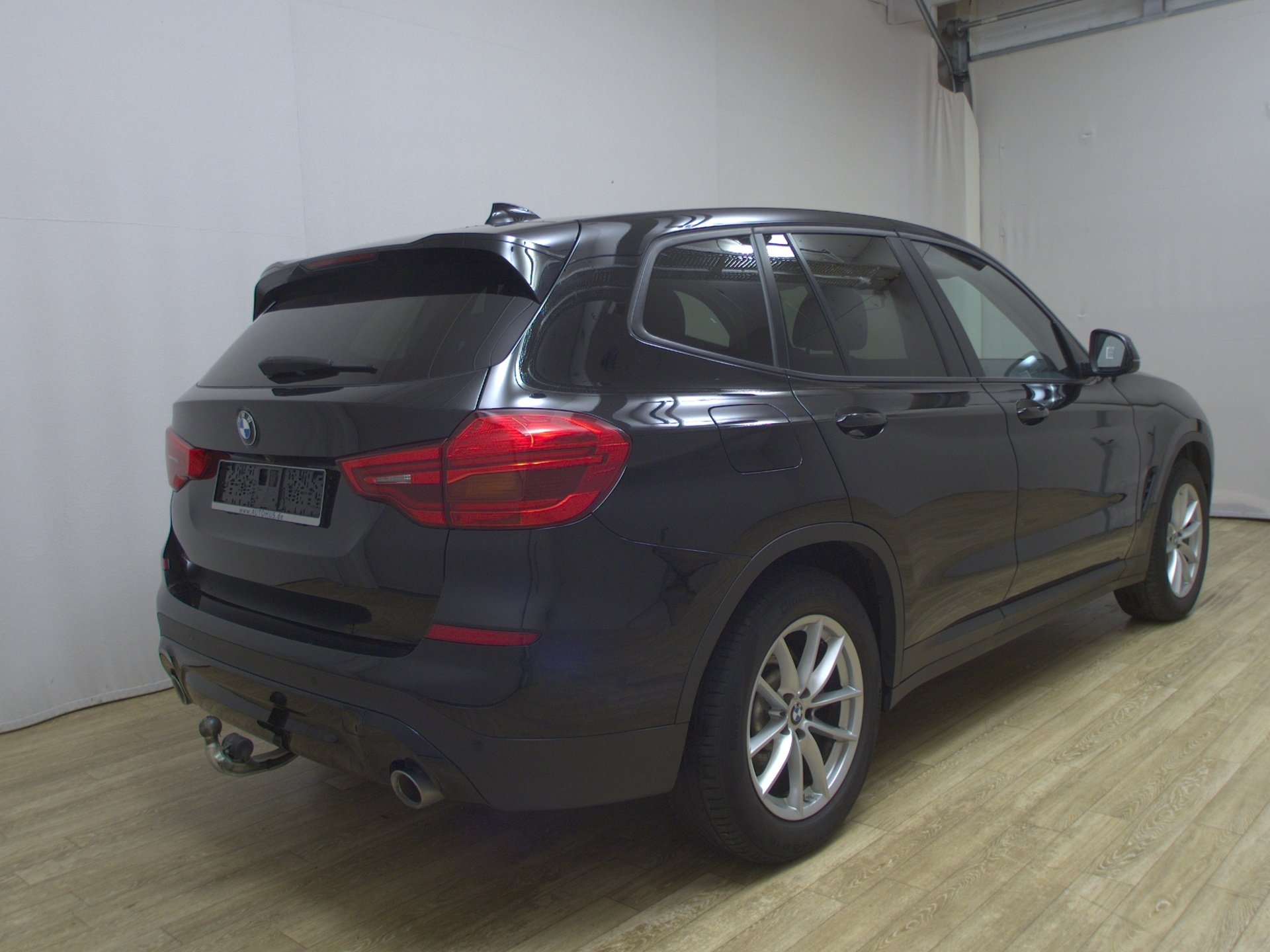 BMW X3 xDrive20i Advantage LC+ Navi LED AHK RfK SHZ 4
