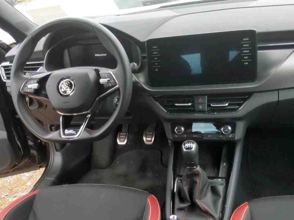 Skoda Kamiq 1.5 TSI Monte Carlo NAVI SHZ RFK LED DC 5