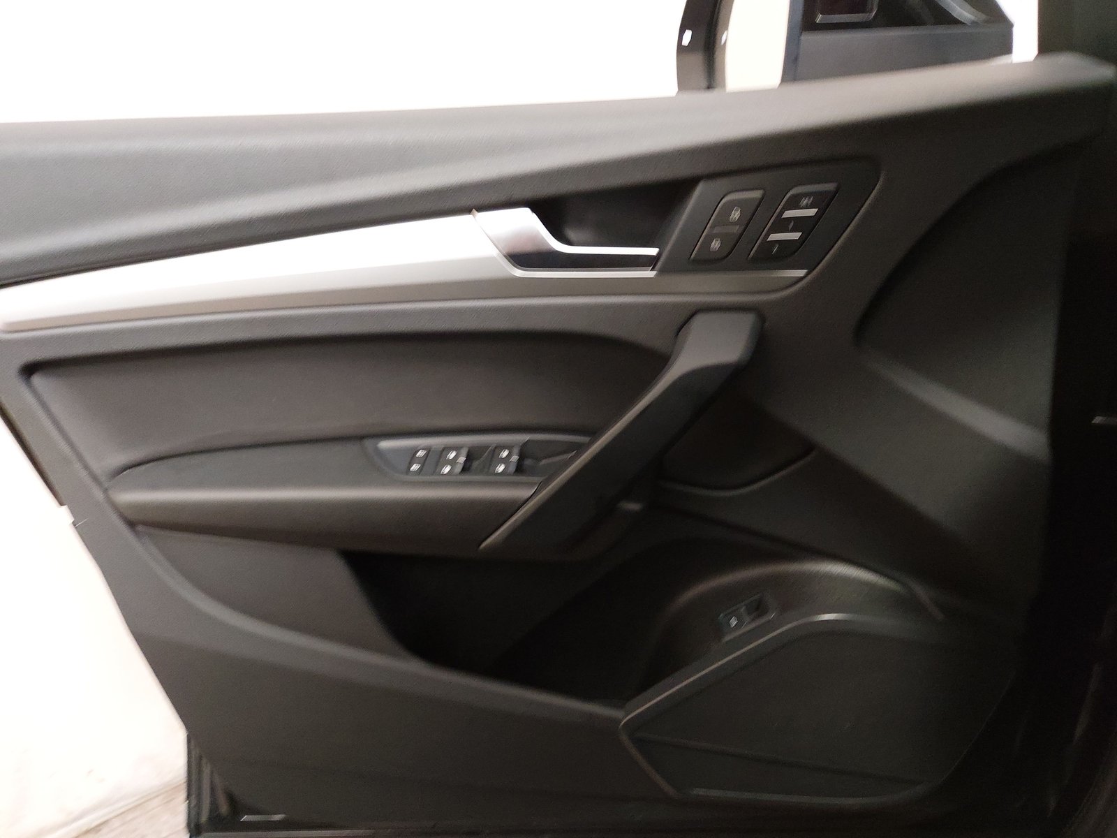 Audi Q5 40 TDI Qu. advanced Leder Navi LED vc RFK 5