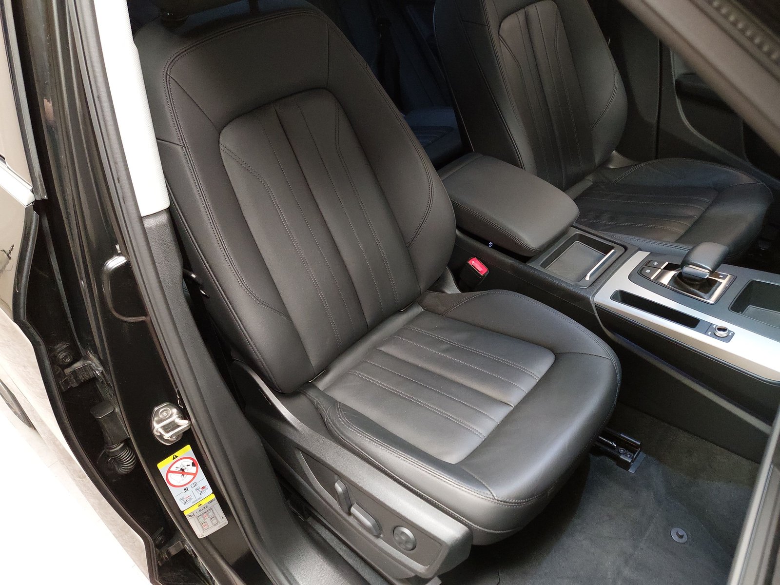 Audi Q5 40 TDI Qu. advanced Leder Navi LED vc RFK 10