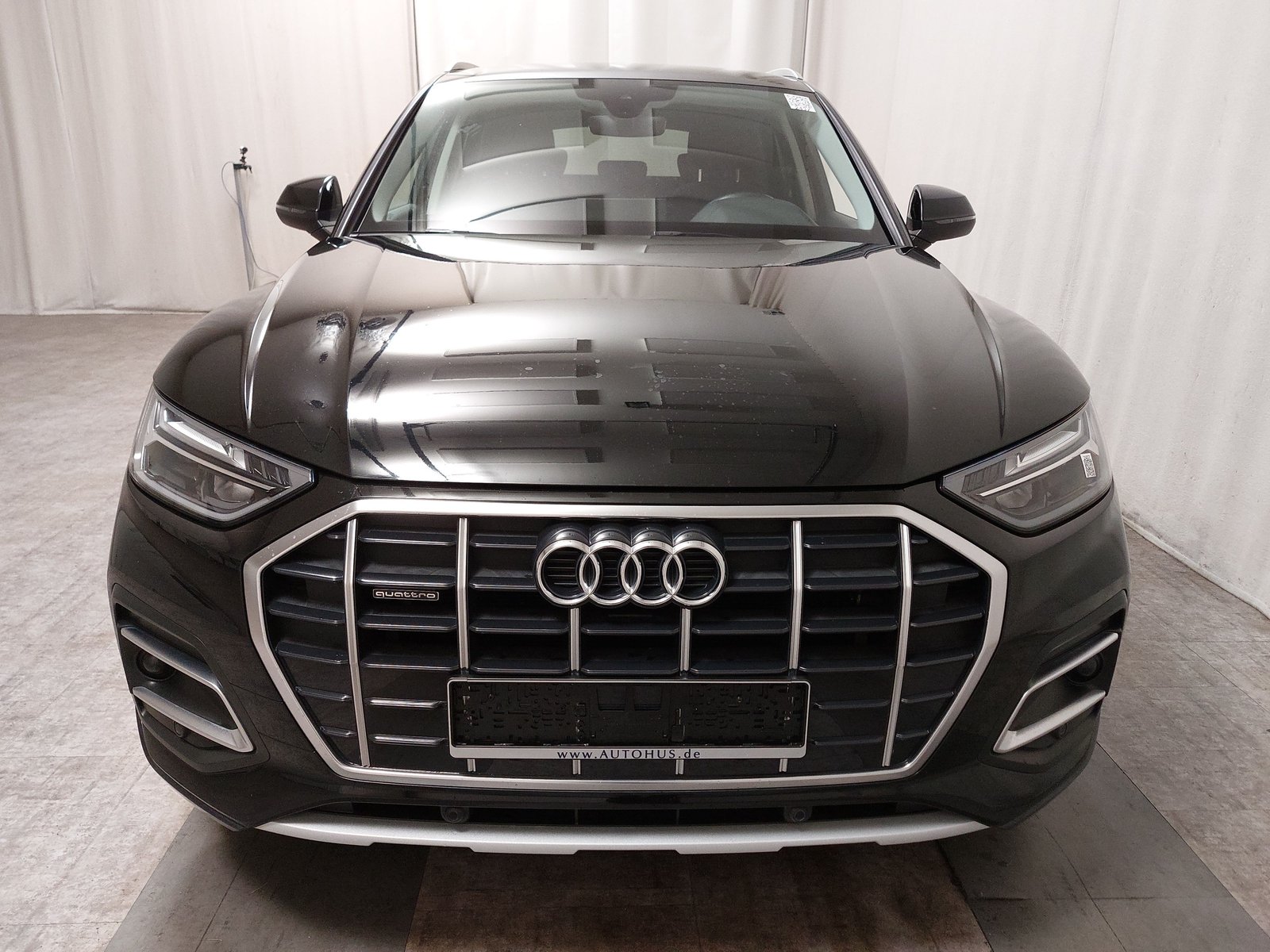 Audi Q5 40 TDI Qu. advanced Leder Navi LED vc RFK 9