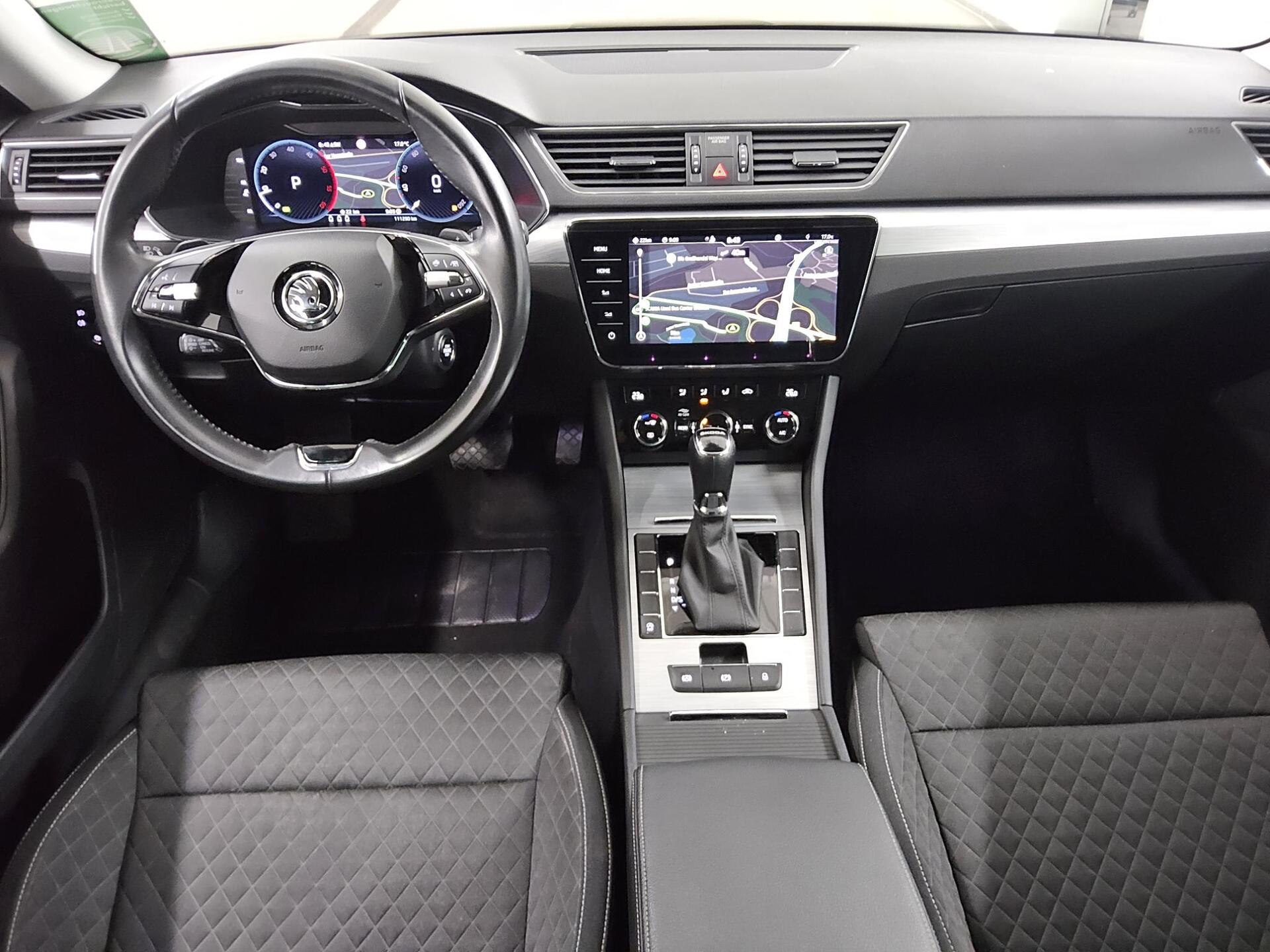 Skoda Superb Kombi 2.0 TDI Ambition Navi LED Virtual PDC Shz 5