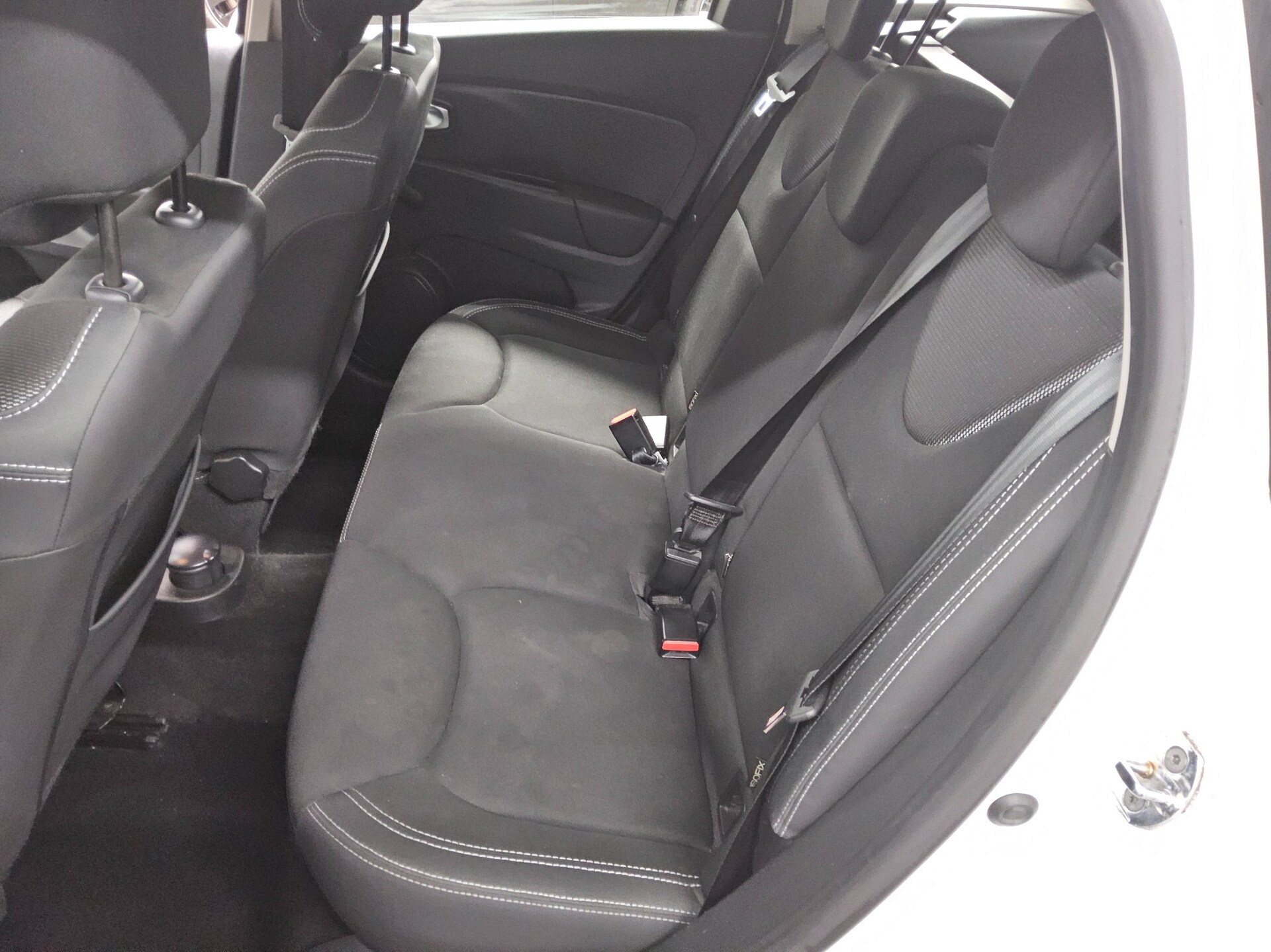 Renault Clio Grandtour 0.9 TCe Navi BT PDC Shz Tempomat 12