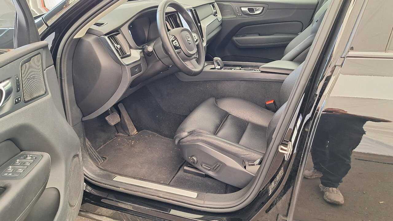 Volvo XC60 B4 D AWD R-Design KLIMAAUT LED RADIO TEMPO MFL 8