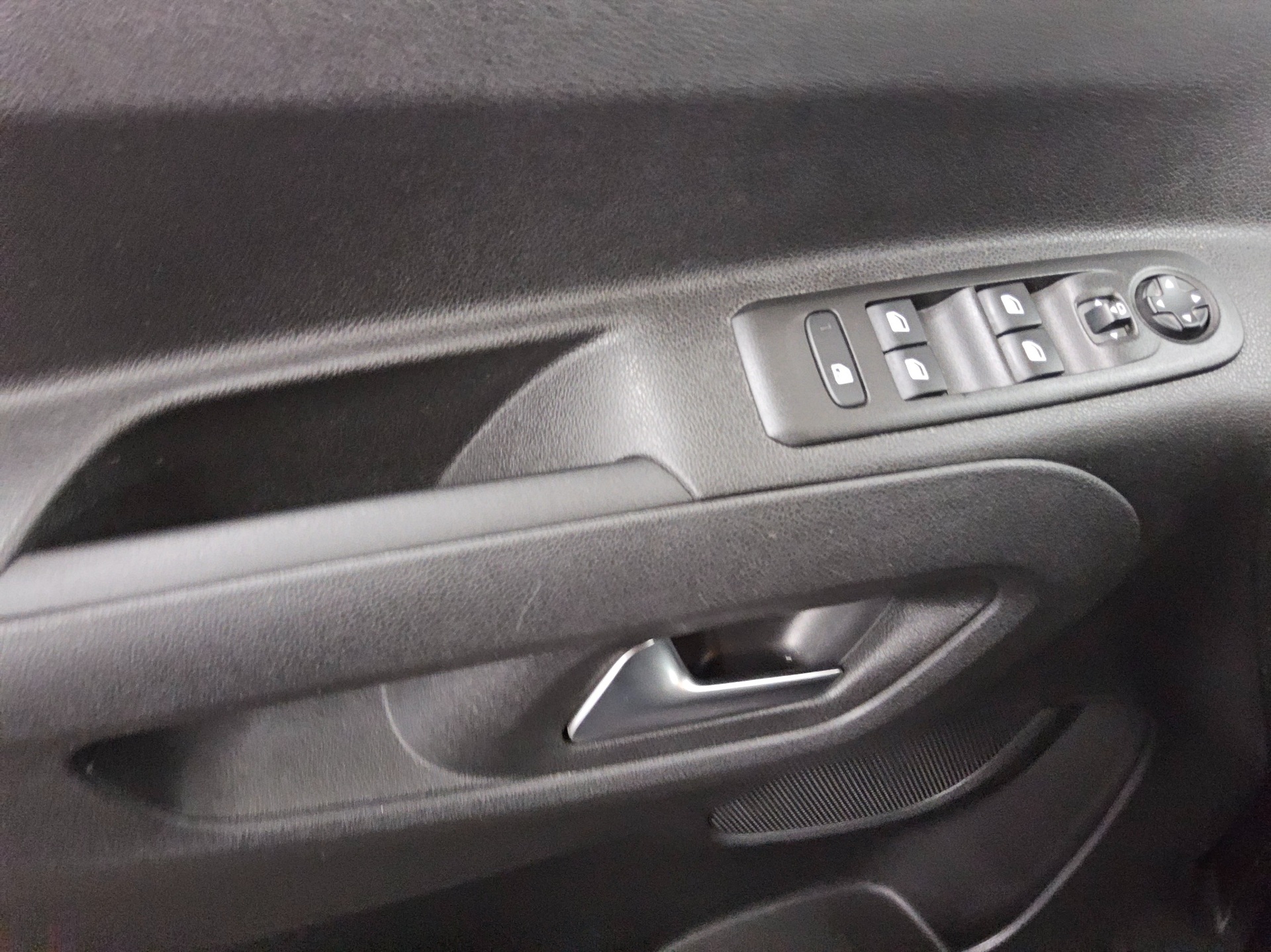 Opel Combo Life 1.5 D Edition 5-Sitze PDC Shz DAB 9