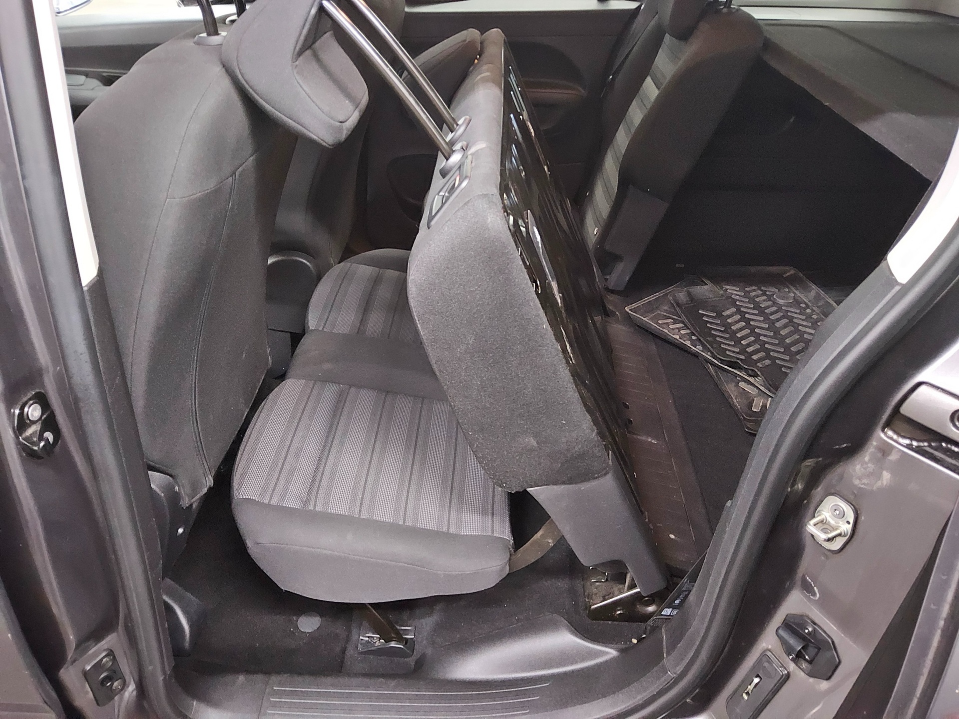 Opel Combo Life 1.5 D Edition 5-Sitze PDC Shz DAB 12