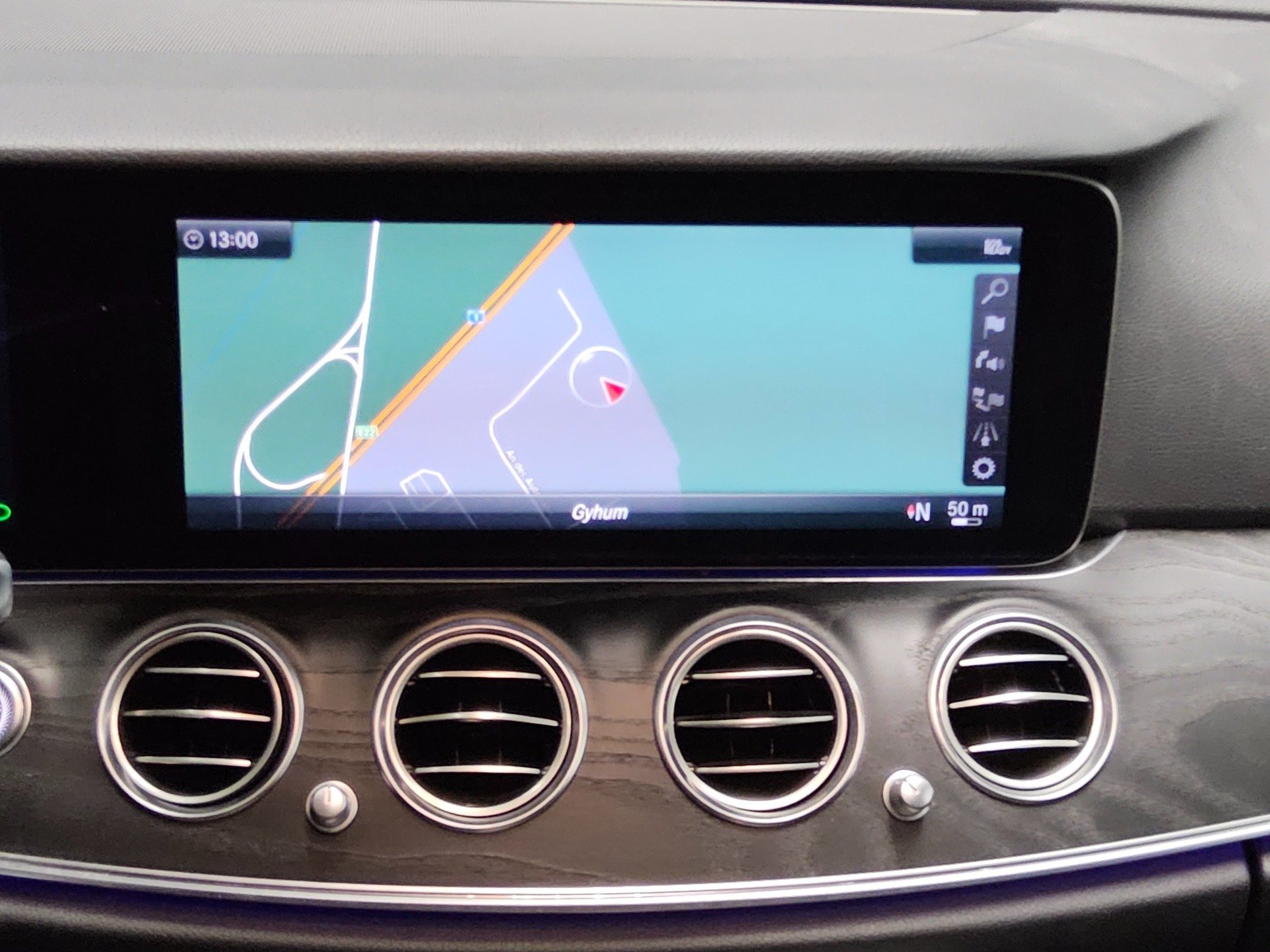 Mercedes-Benz E 300 T de Avantgarde Navi MB-LED Widescrn GSD 7