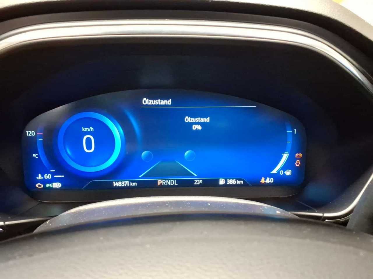 Ford Focus Turnier 1.5 EB NAVI LED SHZ RFK PANO 10