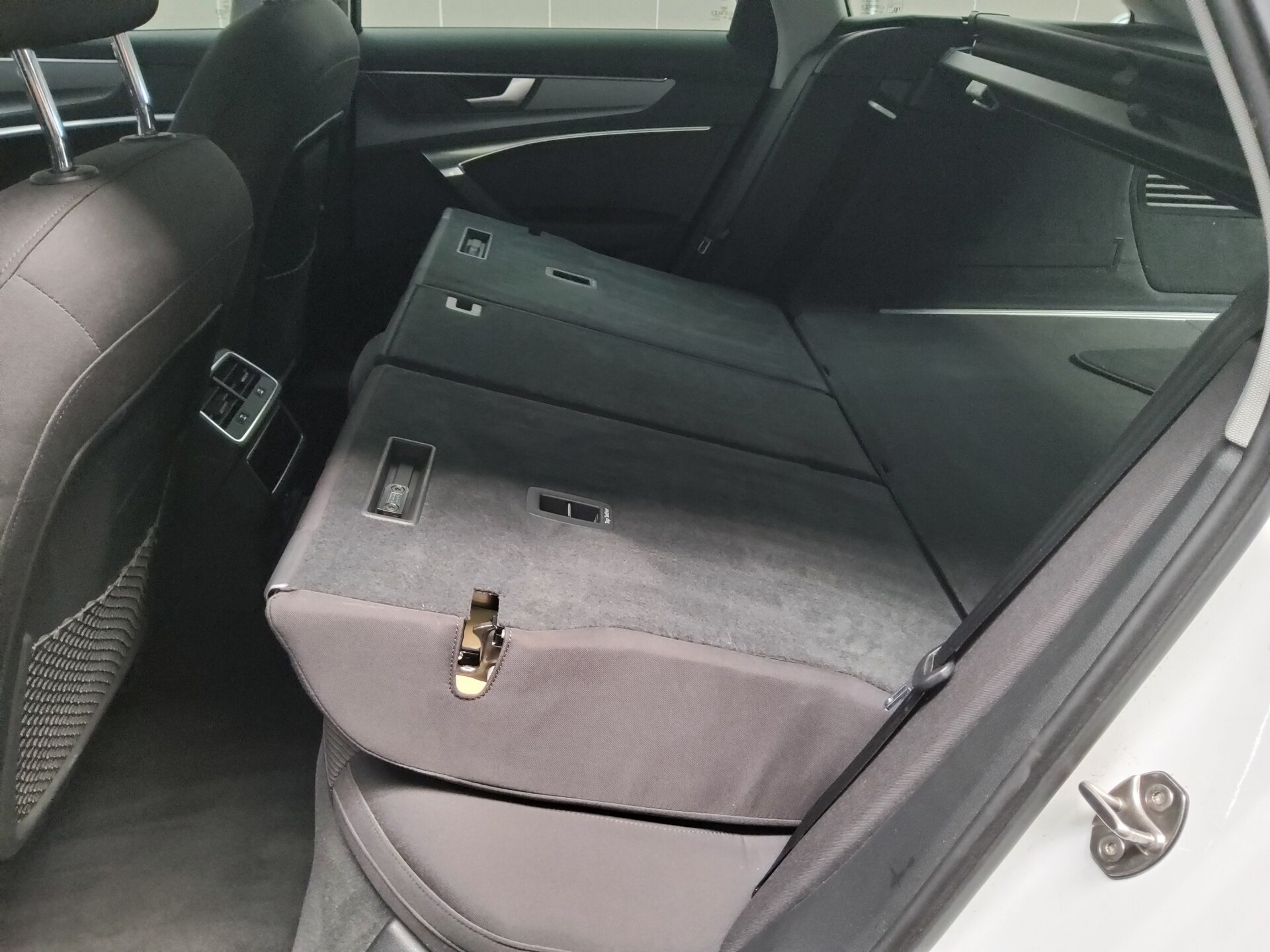 Audi A6 Avant 45 TDI Qu. Navi LED Head-up AHK RFK ACC 13