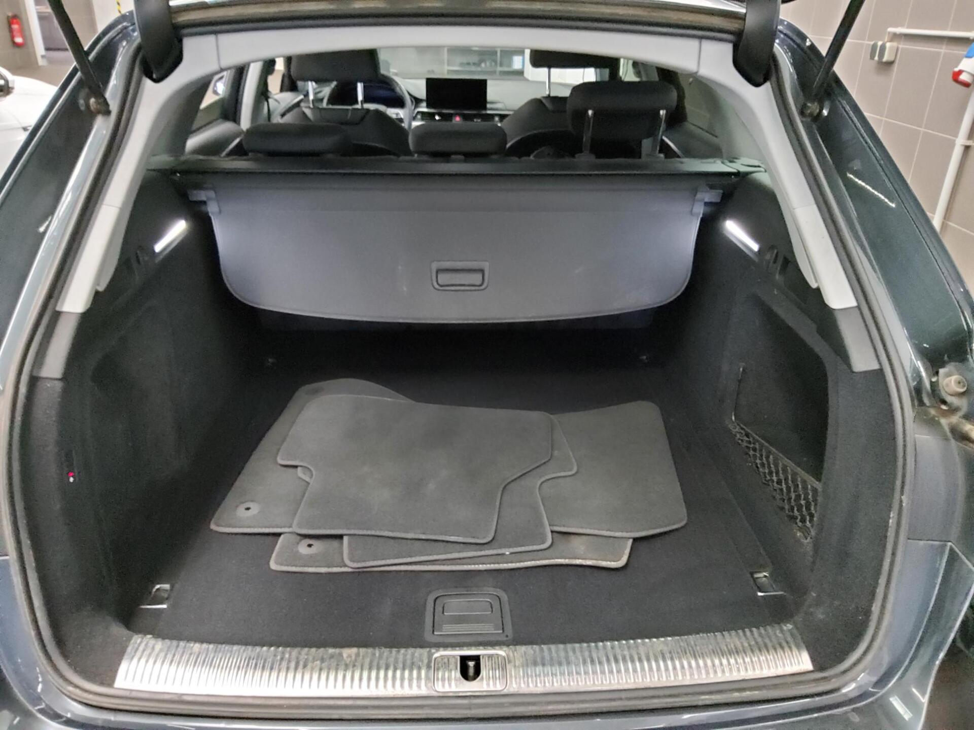 Audi A4 Avant 40 TDI advanced Navi LED vc ACC AHK Shz 12