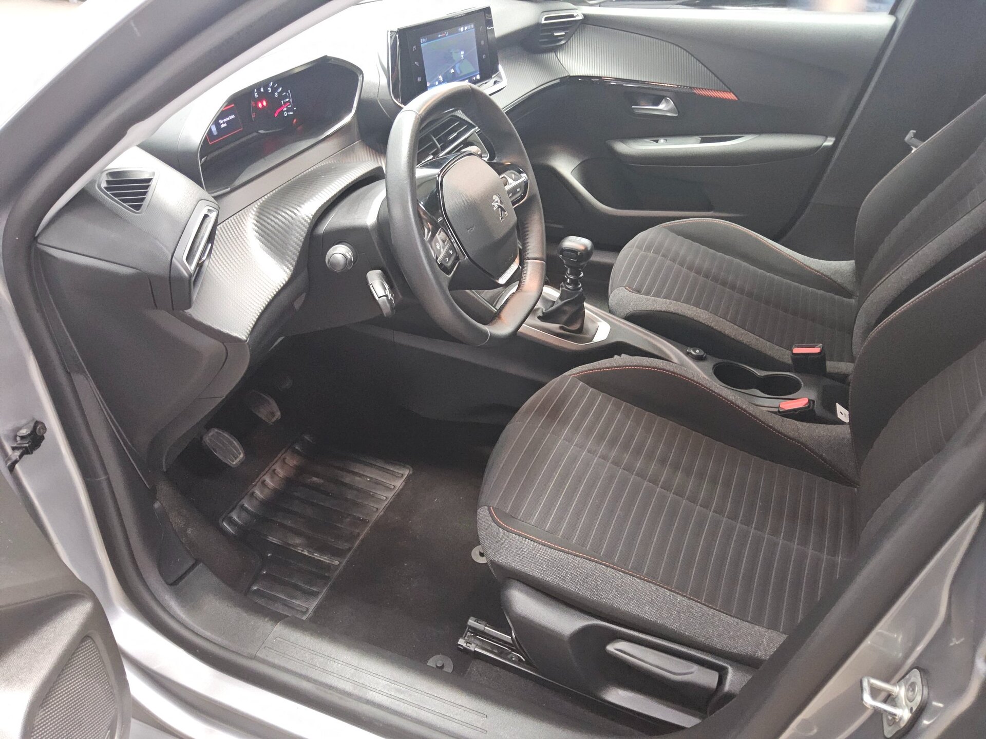 Peugeot 208 1.5 BlueHDI Active Navi LED PDC Shz Tempomat 8