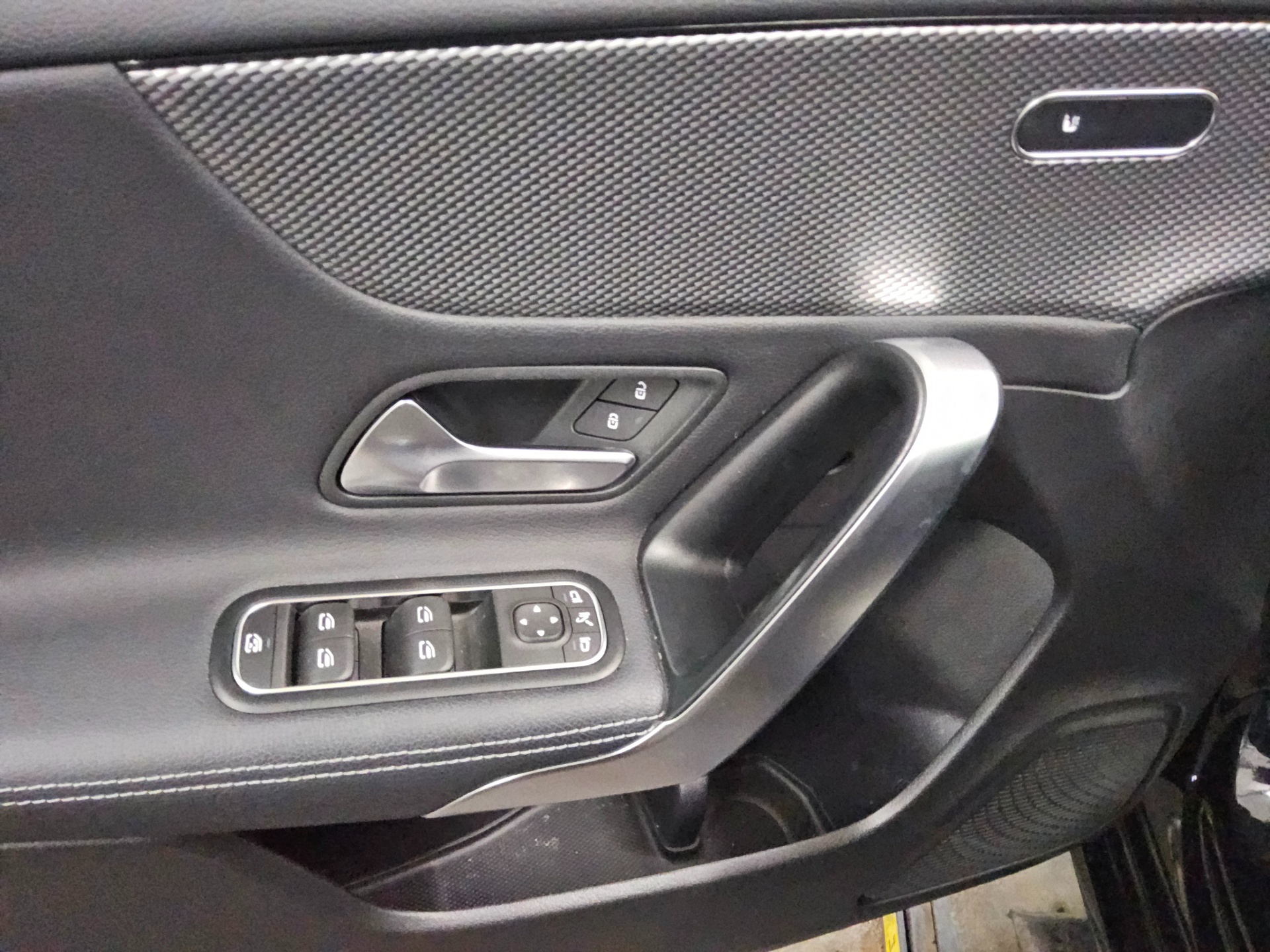 Mercedes-Benz CLA 180 SB d Progressive Navi LED MBUX T-Leder 10