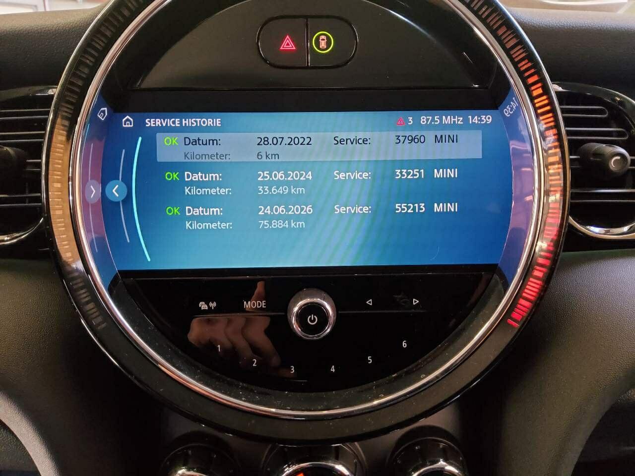 MINI Cooper SE NAVI SPORTSITZE KLIMAAUT LED RADIO 5