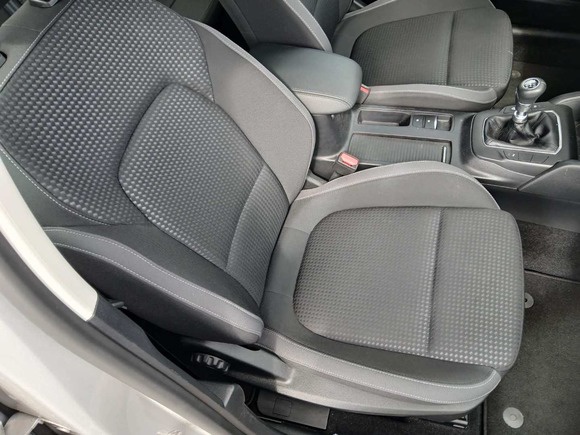 Ford Focus Turnier 1.5 EB Cool&Connect Navi RFK LED ACC 9